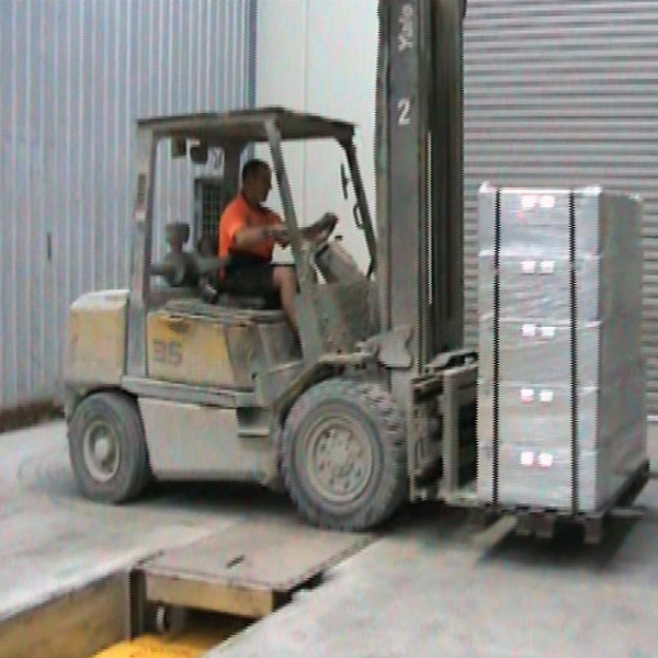 Forklift service & maintenance workshop