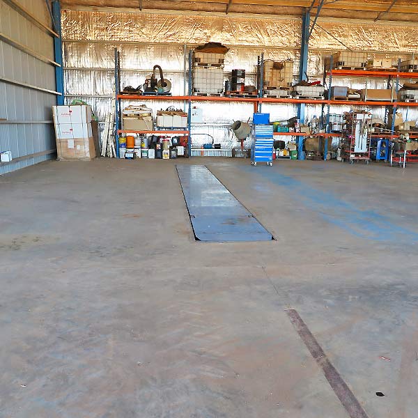 Farm workshop pit design