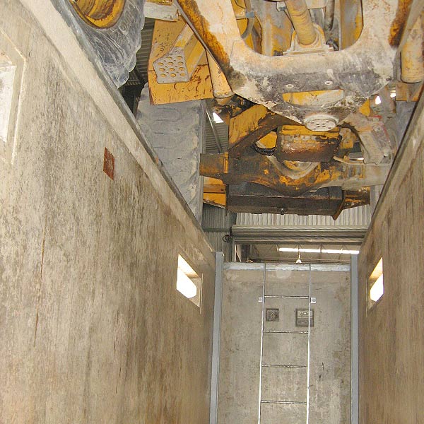 Manufacturing Oil change lift in the pit